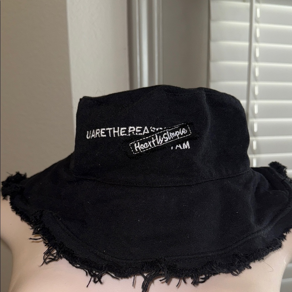 Black Frayed Bucket Hat